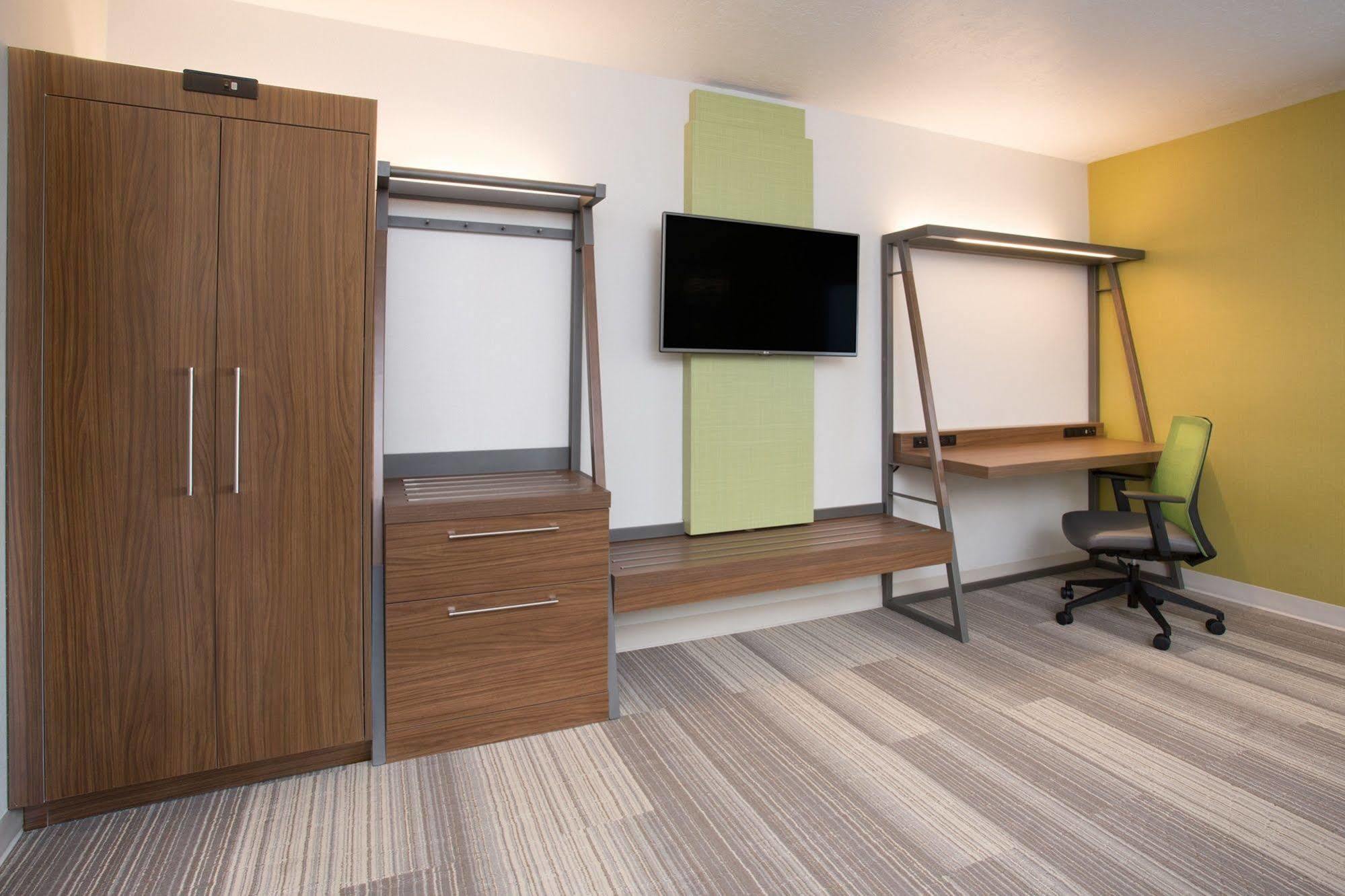 Holiday Inn Express & Suites - Elizabethtown North By Ihg Exterior foto